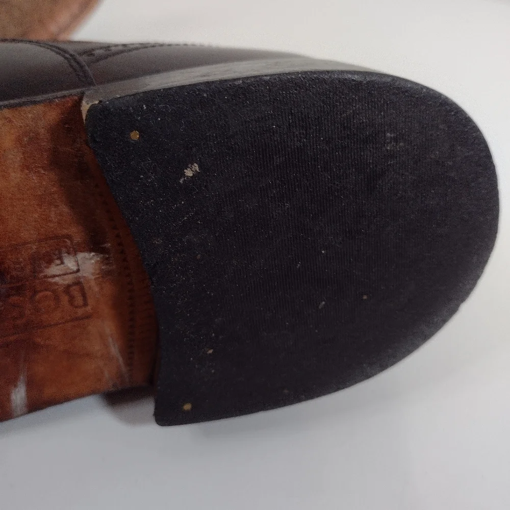 Bostonian Dark Brown Leather Oxfords Size (9.1/2)